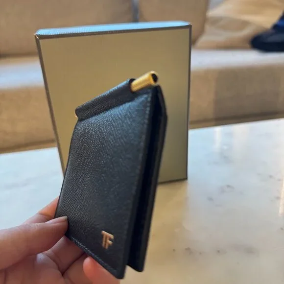 Tom Ford Small Grain Leather Folding Money Clip Cardholder - Picture 6 of 6